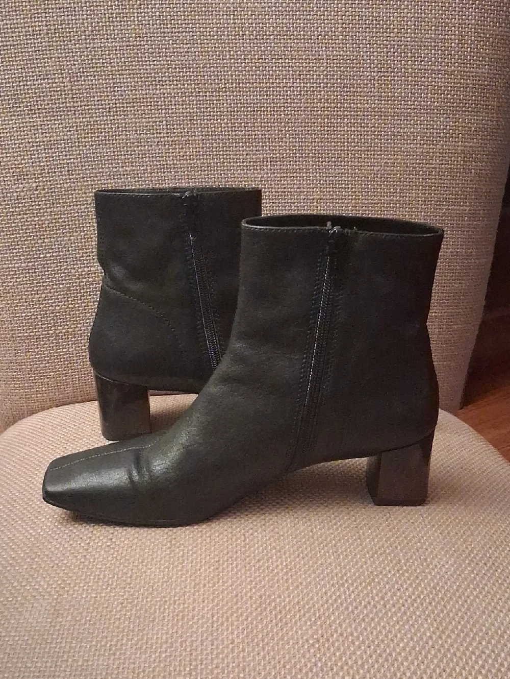 Vagabond black leather